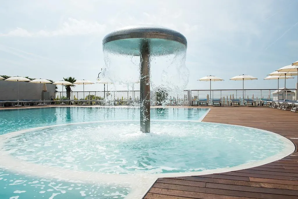 לידו די ג'סולו Hotel Cambridge 4*, לידו די ג'סולו