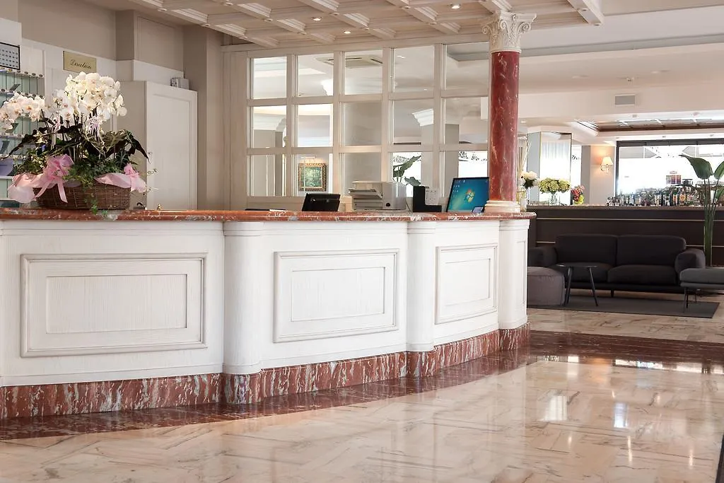 לידו די ג'סולו Hotel Cambridge