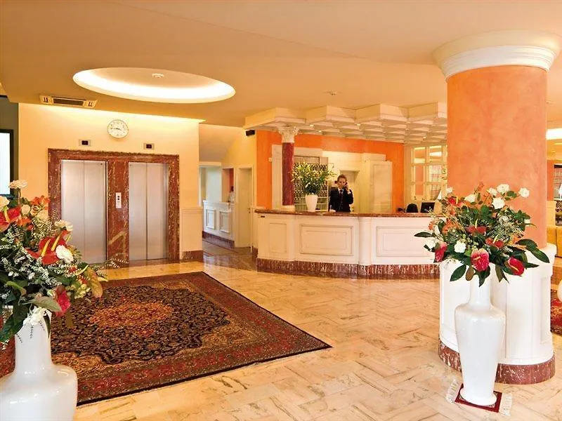 לידו די ג'סולו Hotel Cambridge איטליה