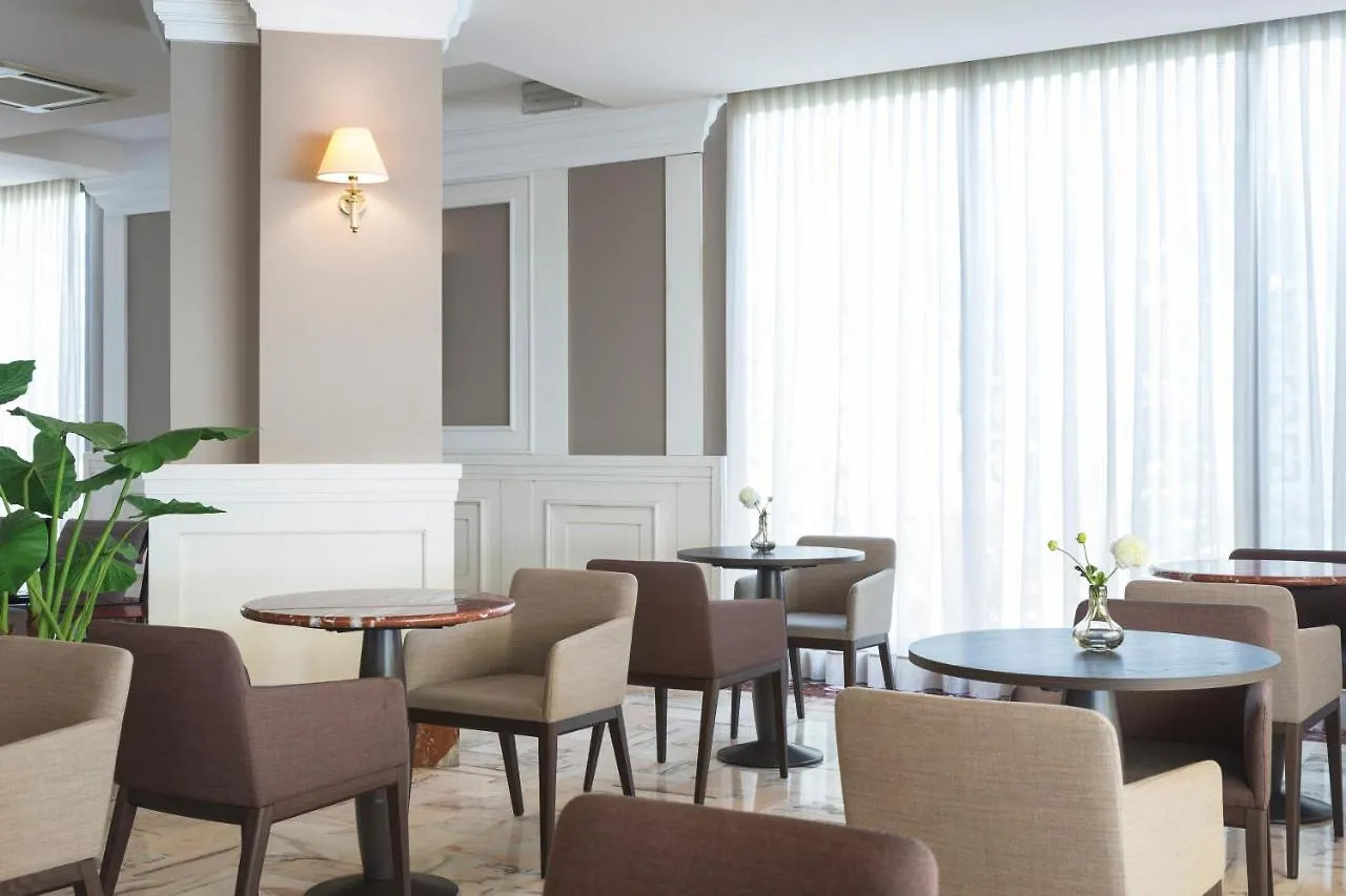 לידו די ג'סולו Hotel Cambridge